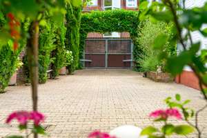 Einzigartiges Refugium  in Kaiserswerth mit separatem Praxis- /Bürohaus & großer Garage!!! – 40489 Kaiserswerth, Düsseldorf – Vorschaubild 2