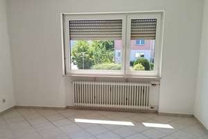 Helle frisch renovierte 2-Zimmer-Wohnung 65 m² mit Balkon im ruhigen Zweifamilienhaus in St. Ingbert – Die vollständige Adresse der Immobilie erhältst du vom Anbieter., 66386 Sankt Ingbert – Vorschaubild 2