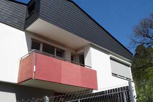 Sifi: 1-2-Fam.-Haus am Wald, Aussicht, EBK, Doppelgarage, ELW für Freiberufler oder Pflegepersonal – Die vollständige Adresse der Immobilie erhältst du vom Anbieter., 71063 Sindelfingen – Vorschaubild 3