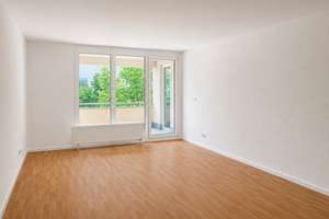 ⭐️Wohnen im beliebten Samariterkiez- Helle 2 Zi Whg mit gutem Grundriss, Balkon,TG-Stellplatz & Lift