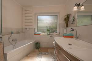 Freistehender großzügiger Bungalow mit Wintergarten, Kachelofen & Sauna – Die vollständige Adresse der Immobilie erhältst du vom Anbieter., 49356 Diepholz – Vorschaubild 9
