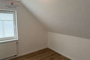 Oberwohnung mit Balkon in zentraler Lage von Friesoythe zu vermieten – Die vollständige Adresse der Immobilie erhältst du vom Anbieter., 26169 Friesoythe – Vorschaubild 13