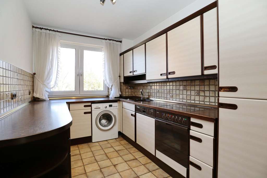 Immobilie in Halstenbek - Gepflegte Eigentumswohnung mit Stellplatz direkt an der Grenze zu Hamburg in Halstenbek - Bild 4