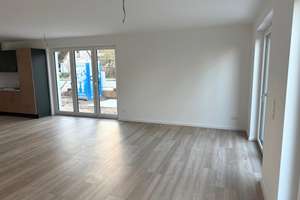 ...Neubau Erstbezug! Attraktives und modernes Reihenhaus mit S- W Terrasse und zwei Stellplätzen  – Hamburger Str. 66 a, 21493 Schwarzenbek – Vorschaubild 10