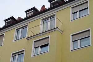 Helle gepfl. 3 Zi. Whg. 71 m² m. Ebk., Balk. 4.OG ohne Lift, in Nbg. Nord zentr. Lage, Nähe Burg. – Maxfeldstr. 12, 90409 Nürnberg – Vorschaubild 2