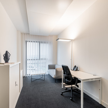 Privater Büroraum für 1 Person in Regus Kaistraße