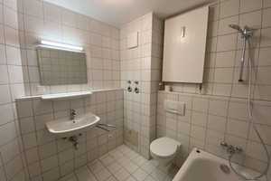 Freundliche 2-Raum-DG-Wohnung mit EBK zentral in Ingolstadt – Ingolstadt – Vorschaubild 4