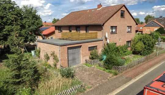 Bild von Uetze Dollbergen - Grosses Wohnhaus für eine große Familie oder Kombi aus Eigenheim u. Kapitalanlage