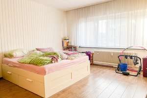Freiwerdendes Zweifamilienhaus lässt Ihnen einige Möglichkeiten offen – Die vollständige Adresse der Immobilie erhältst du vom Anbieter., 41238 Giesenkirchen-Nord, Mönchengladbach – Vorschaubild 3
