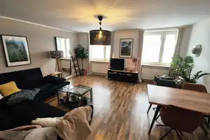 Zwischenmieter*in für meine wunderschöne zentrale Wohnung in Düsseldorf gesucht – Düsseldorf – Vorschaubild 1