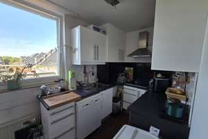 Helle 2-Zimmer-Wohnung mit Penthousecharakter, Loggia und TG-Stellplatz!! – Friedrich-Karl-Straße 123, 50735 Niehl, Köln – Vorschaubild 14