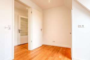 Wunderschöne Dachgeschosswohnung mit Charme, Balkon & PKW-Stellplatz! – Die vollständige Adresse der Immobilie erhältst du vom Anbieter., 48155 Mauritz-Ost, Münster – Vorschaubild 4