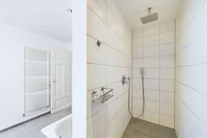 ZENTRALES WOHNEN IN WIESBADEN! 4-ZIMMER-DACHGESCHOSSWOHNUNG MIT SONNIGER TERRASSE – Die vollständige Adresse der Immobilie erhältst du vom Anbieter., 65185 Mitte, Wiesbaden – Vorschaubild 12