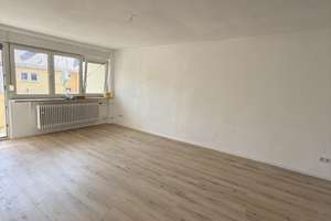 Frisch saniert, ruhig, grün: 3-Zimmer-Wohnung in Maxfeld sucht neue Bewohner – Attinghausenstraße 15, 90409 Maxfeld, Nürnberg – Vorschaubild 12
