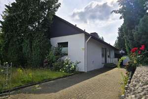 Das Haus mit dem gewissen Extra – Die vollständige Adresse der Immobilie erhältst du vom Anbieter., 22846 Norderstedt – Vorschaubild 1