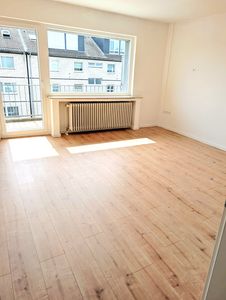 Modernisierte  2-Zimmer Wohnung mit Balkon in ruhiger Lage in Oberhausen-Sterkrade-Nord