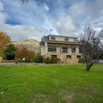 Property for sale in Bustarviejo