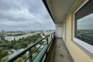 2-Zimmer-Wohnung in Marzahn mit Blick bis zum Fernsehturm – Allee der Kosmonauten 69, 12681 Berlin – Vorschaubild 15