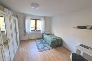 Stgt.-Riedenberg ! Tolle 2-Zi.-Wohnung mit Balkon und TG-Platz – Käthe-Loewenthal-Straße 2, 70619 Riedenberg, Stuttgart – Vorschaubild 4