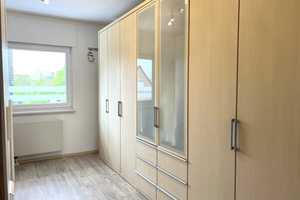 Charmante Doppelhaushälfte (Fertigbauweise) mit ausgebautem Dachgeschoss – Neuss (Rhein-Kreis) – Vorschaubild 13