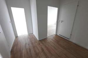 Frisch renovierte 3 R Whg mit Balkon und Wanne  – Löwenhainer Straße 26, 1279 Tolkewitz/Seidnitz-Nord, Dresden – Vorschaubild 6