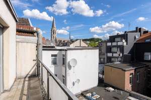 Bezugsfreie, WG-geeignete 3-Zimmer-Wohnung mit Balkon im Aachener Pontviertel! – Pontstraße 98, 52062 Ponttor, Aachen – Vorschaubild 2