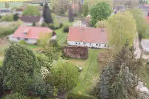 Handwerker-Traum im Grünen: Attraktive DHH mit gemütlichem Grundstück, Scheune und viel Potential – Ostvorpommern (Kreis) – Vorschaubild 15