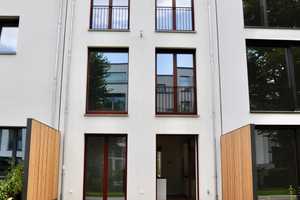 Modernes Stadthaus in zentraler Lage mit Gartenteil, Terrasse und TG-Stellplatz - befristet! – Hamburg – Vorschaubild 4