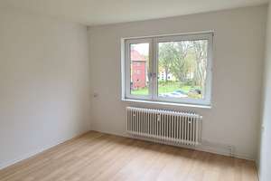 Lichtdurchflutete 3-Zimmer-Wohnung mit Balkon – frisch renoviert & perfekt geschnitten – Burgwall 27, 38229 Gebhardshagen, Salzgitter – Vorschaubild 5