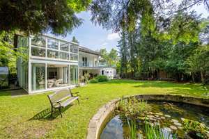 Ein besonderes Zuhause im Grünen: Großzügiges Zweifamilienhaus mit Platz für Generationen – Die vollständige Adresse der Immobilie erhältst du vom Anbieter., 81927 Englschalking, München – Vorschaubild 3