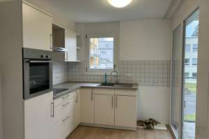 Lichtdurchflutete, barrierefreie Seniorenwohnung in Daxlanden – mit Einbauküche und Loggia – Die vollständige Adresse der Immobilie erhältst du vom Anbieter., 76189 Daxlanden, Karlsruhe – Vorschaubild 2