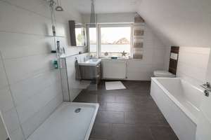 Licht, Raum und Lebensqualität
***4264 G
Einfamilienhaus in Versmold – Die vollständige Adresse der Immobilie erhältst du vom Anbieter., 33775 Versmold – Vorschaubild 6