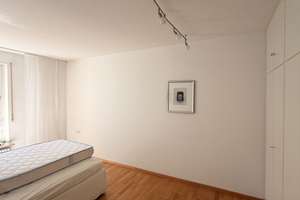 Voll Möblierte  2,5 Zimmern mit großem Balkon in Ulm-Söflingen – Fünf-Bäume-Weg 23, 89081 Söflingen, Ulm – Vorschaubild 8