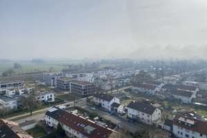 Weitblick garantiert – 3-Zimmer-Wohnung mit Loggia und Gemeinschaftsschwimmbad in Ludwigsfeld – Breslauerstraße 18, 89231 Neu-Ulm – Vorschaubild 11