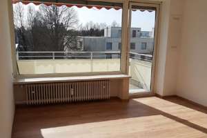 Vollständig renovierte, sonnige 2-Zimmer-Wohnung mit EBK, Süd-/West-Balkon in Solln – Geigenbergerstraße 13, 81477 Solln, München – Vorschaubild 1