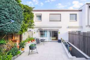 Reiheneckhaus mit gepflegten Gartenanteil und Garage – Die vollständige Adresse der Immobilie erhältst du vom Anbieter., 42853 Altstadt, Remscheid – Vorschaubild 1