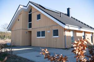 Top Deal!!!!Luxus FH Typ Schwan in schönster Umgebung von Wasser und Wald! 460.000 € netto – Die vollständige Adresse der Immobilie erhältst du vom Anbieter., 17252 Mirow – Vorschaubild 1