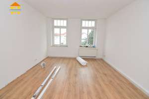 2-Raum-Wohnung: Balkon, Stellplatz und Option auf EBK – Hechinger Straße 5, 9212 Limbach-Oberfrohna – Vorschaubild 2