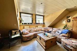 Charmantes Reihenmittelhaus mit Kamin und Garten – Die vollständige Adresse der Immobilie erhältst du vom Anbieter., 58762 Altena – Vorschaubild 3