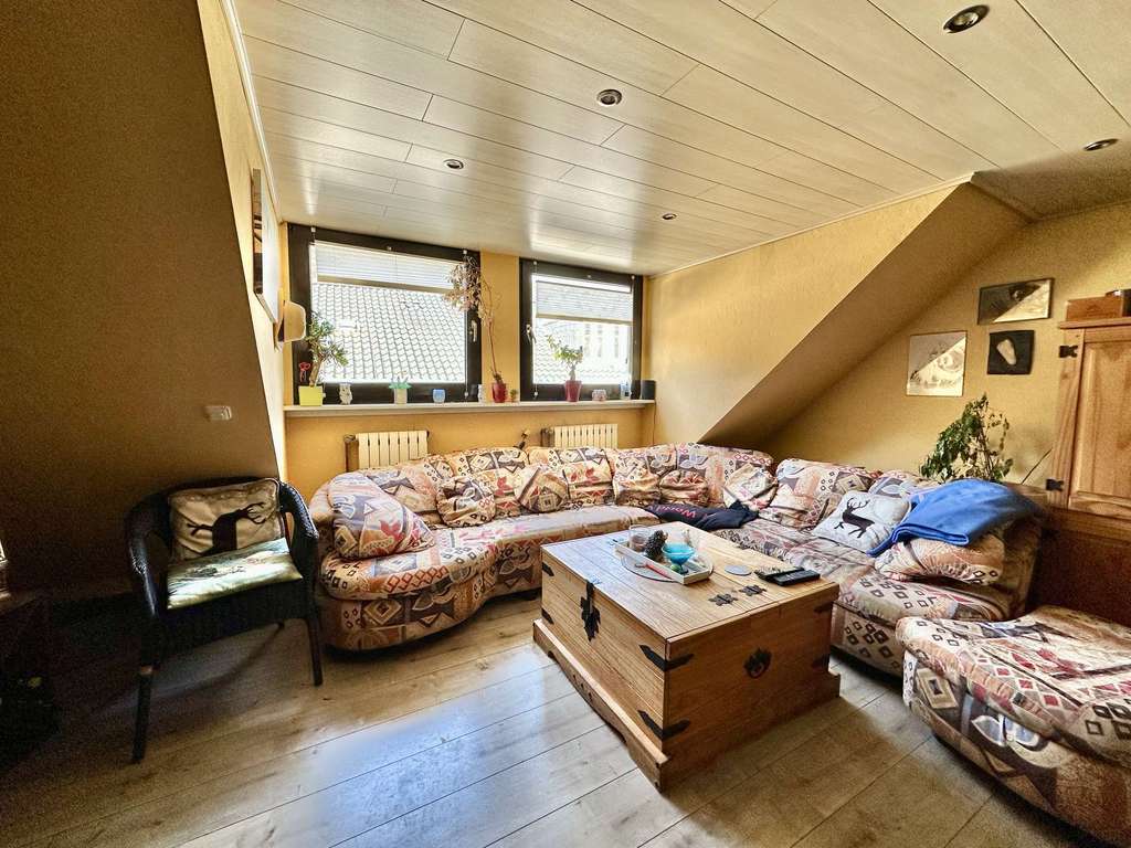 Immobilie in Altena - Charmantes Reihenmittelhaus mit Kamin und Garten - Bild 2