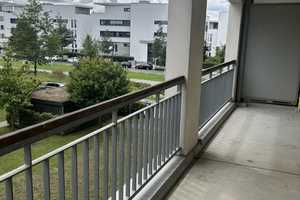 Licht,Raum und Komfort  :4-Zimmerwohnung mit zwei Loggien am Riedberg – Friedrich-Bergius-Weg 5, 60438 Frankfurt am Main – Vorschaubild 1