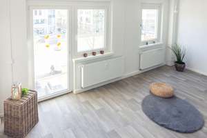 Nahe Küchwald gelegene 2-Raum-Wohnung mit Balkon – Konradstr. 8, 9113 Schloßchemnitz, Chemnitz – Vorschaubild 1