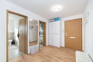 Sofort bezugsfrei: modernisierte 3-Zimmer-Wohnung mit Weitblick & TG-Stellplatz in Bogenhausen – Die vollständige Adresse der Immobilie erhältst du vom Anbieter., 81677 Steinhausen, München – Vorschaubild 3