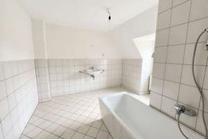 Gemütliche Dachgeschosswohnung – ideal für Singles oder Paare – Paulinenstraße 15, 45881 Schalke, Gelsenkirchen – Vorschaubild 7