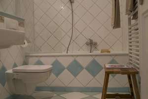 Altbau / Urban / Möbliert : 1,5-Zimmer-Wohnung in Pempelfort – Schirmerstrasse 51, 40211 Pempelfort, Düsseldorf – Vorschaubild 12