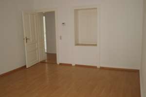 Helle, klassische Altbau Wohnung mit neuer, hochwertigen EBK und Balkon. Nähe Uferpromenade – 60594 Sachsenhausen-Nord, Frankfurt am Main – Vorschaubild 8