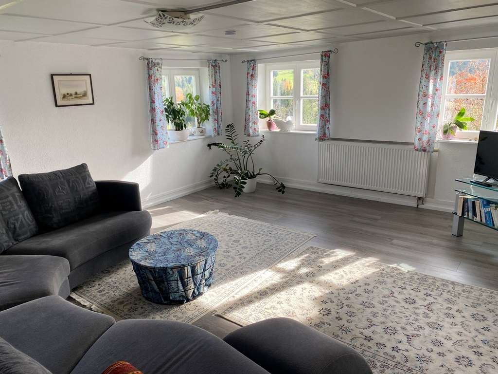 Immobilie in Grünenbach - "Einfach zum Wohlfühlen" - Bauernhaus mit 3 WE bei Grünenbach, zum Selbstbezug oder für Vermietung - Bild 9