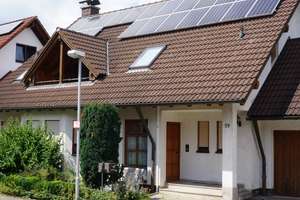 Wohnen mit Charakter: Großzügiges Haus in Karlsruhe-Grötzingen