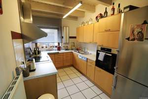 **VISTA Immobilien** Besonderes Wohnerlebnis: Offene Galerie, Kamin & sonniger Garten – Die vollständige Adresse der Immobilie erhältst du vom Anbieter., 64289 Kranichstein, Darmstadt – Vorschaubild 6
