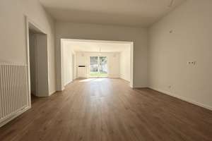 *Moderne Erdgeschosswohnung mit Gartenabschnitt in Köln-Kalk*